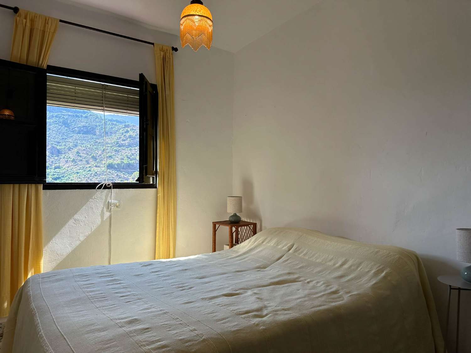 Charming house in Guájar Faragüit with mountain views