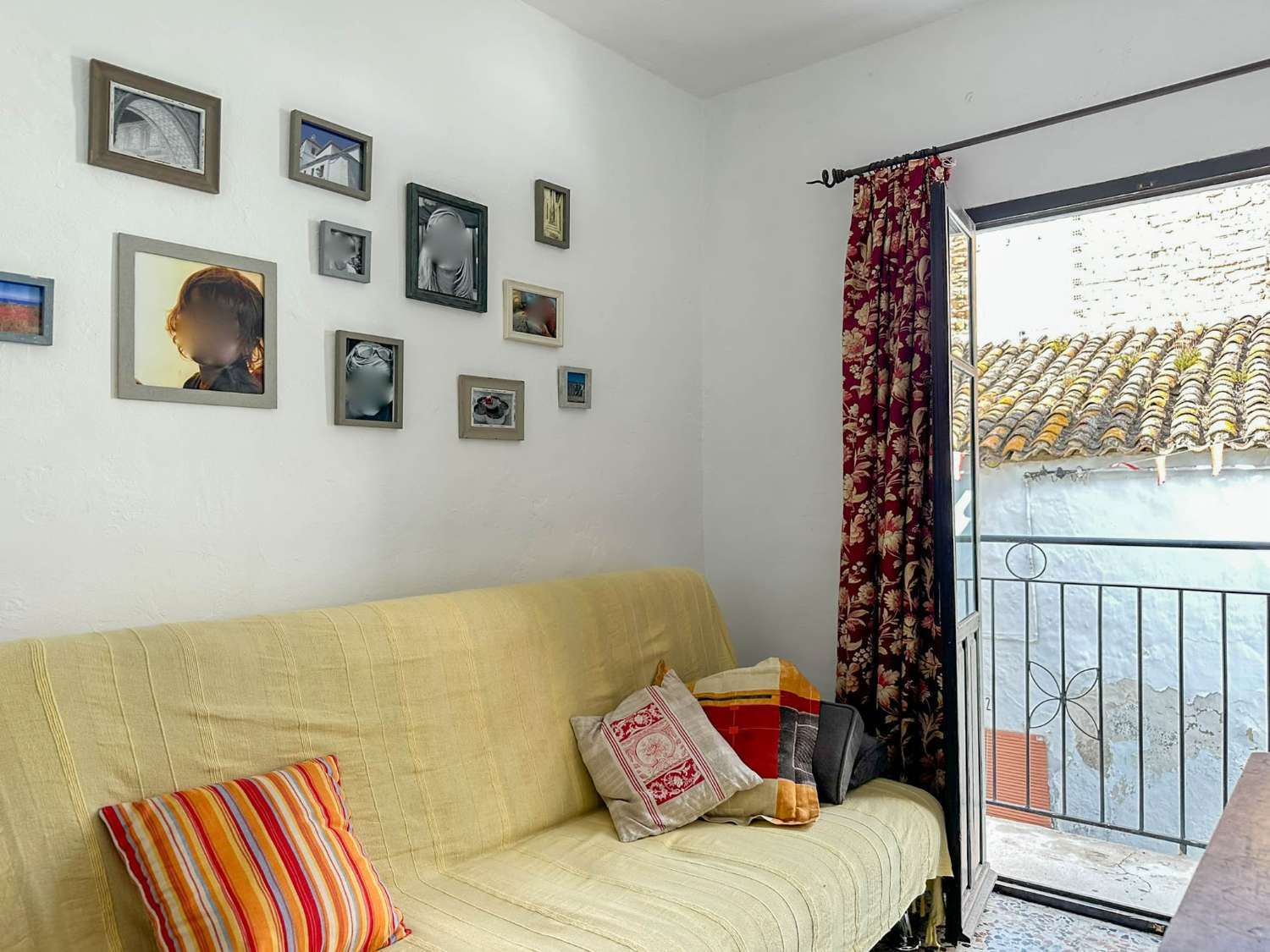 Charming house in Guájar Faragüit with mountain views