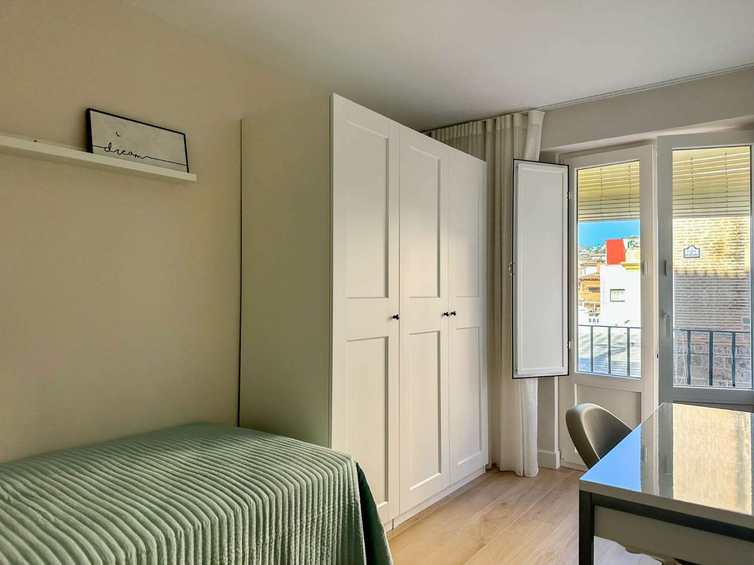 Neu renovierte Erdgeschosswohnung im Zentrum von Almuñécar zu vermieten