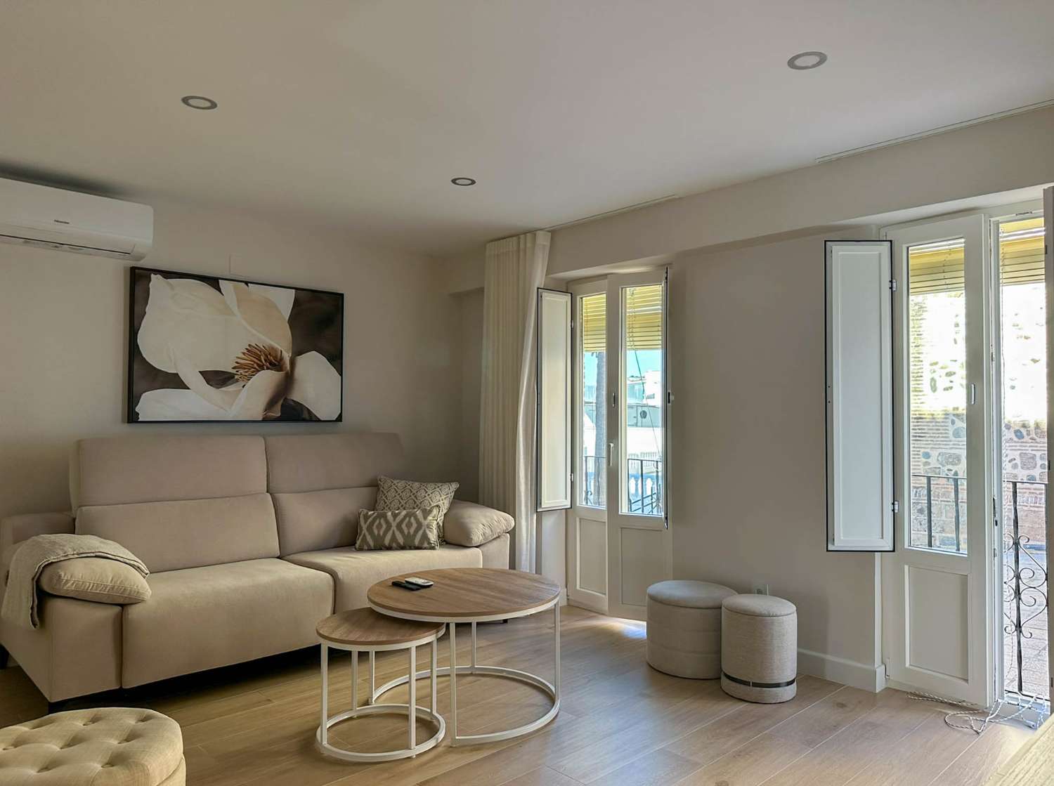Neu renovierte Erdgeschosswohnung im Zentrum von Almuñécar zu vermieten