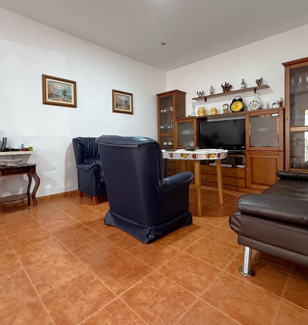 Casa en alquiler de larga temporada en el centro de Salobreña