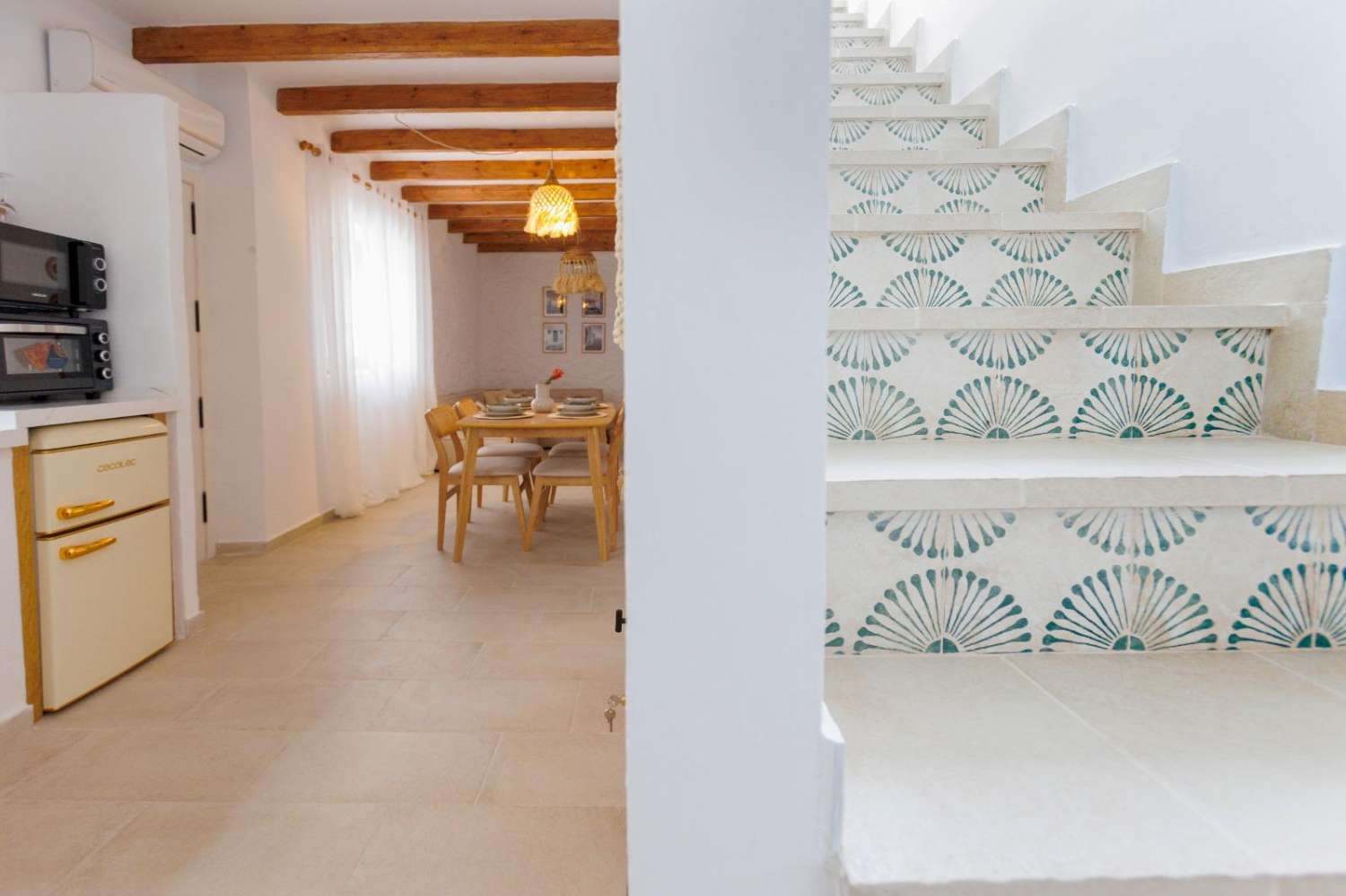 Casa reformada con piscina en venta en Salobreña