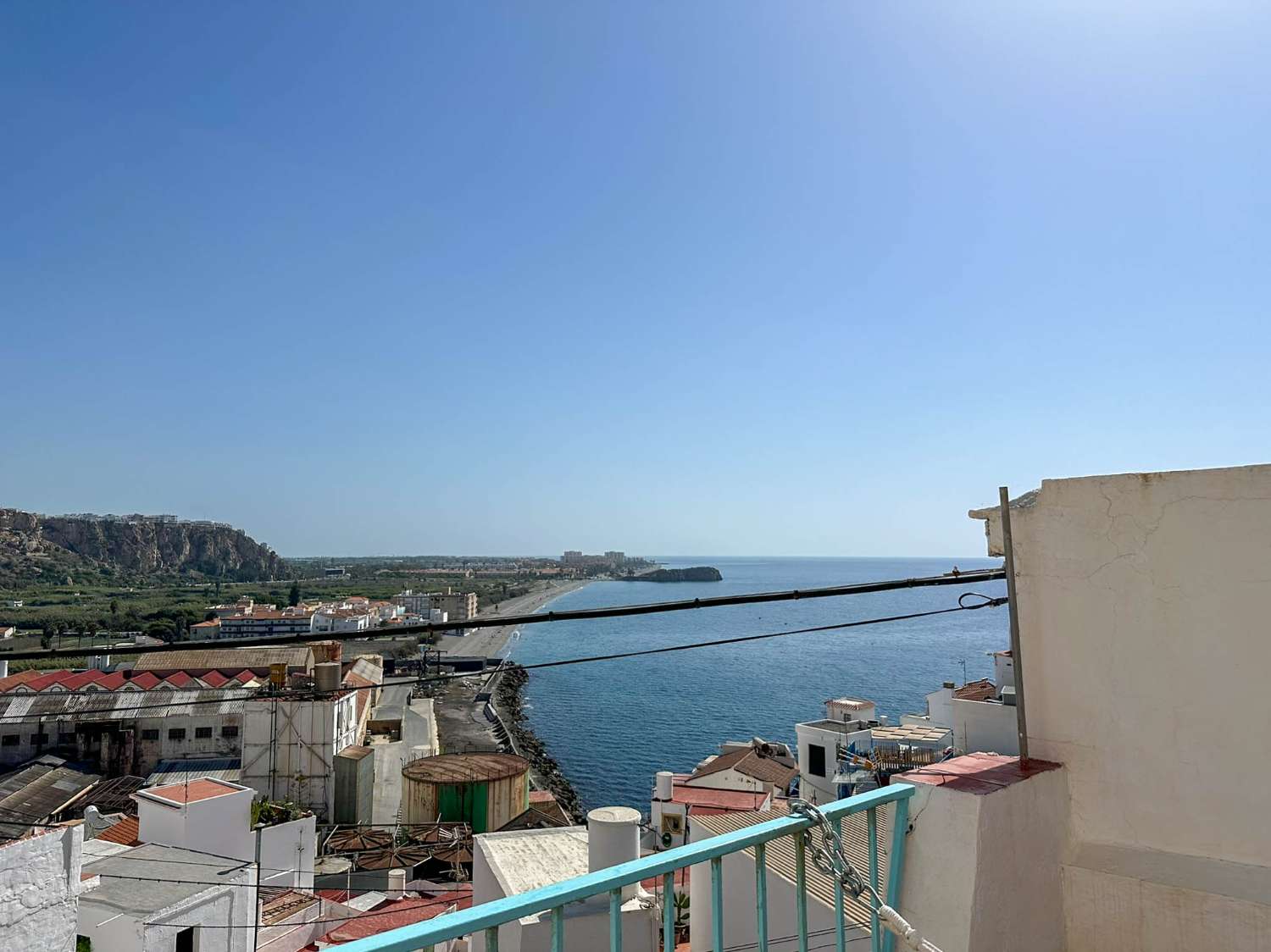 Hus udlejes i La Caleta - La Guardia (Salobreña)