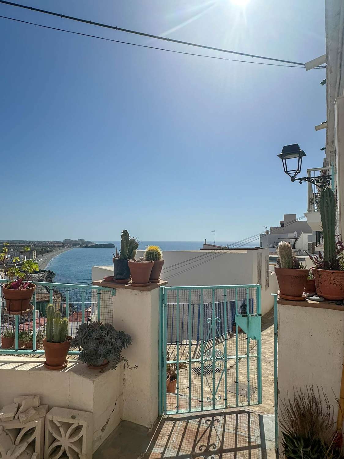 Hus udlejes i La Caleta - La Guardia (Salobreña)