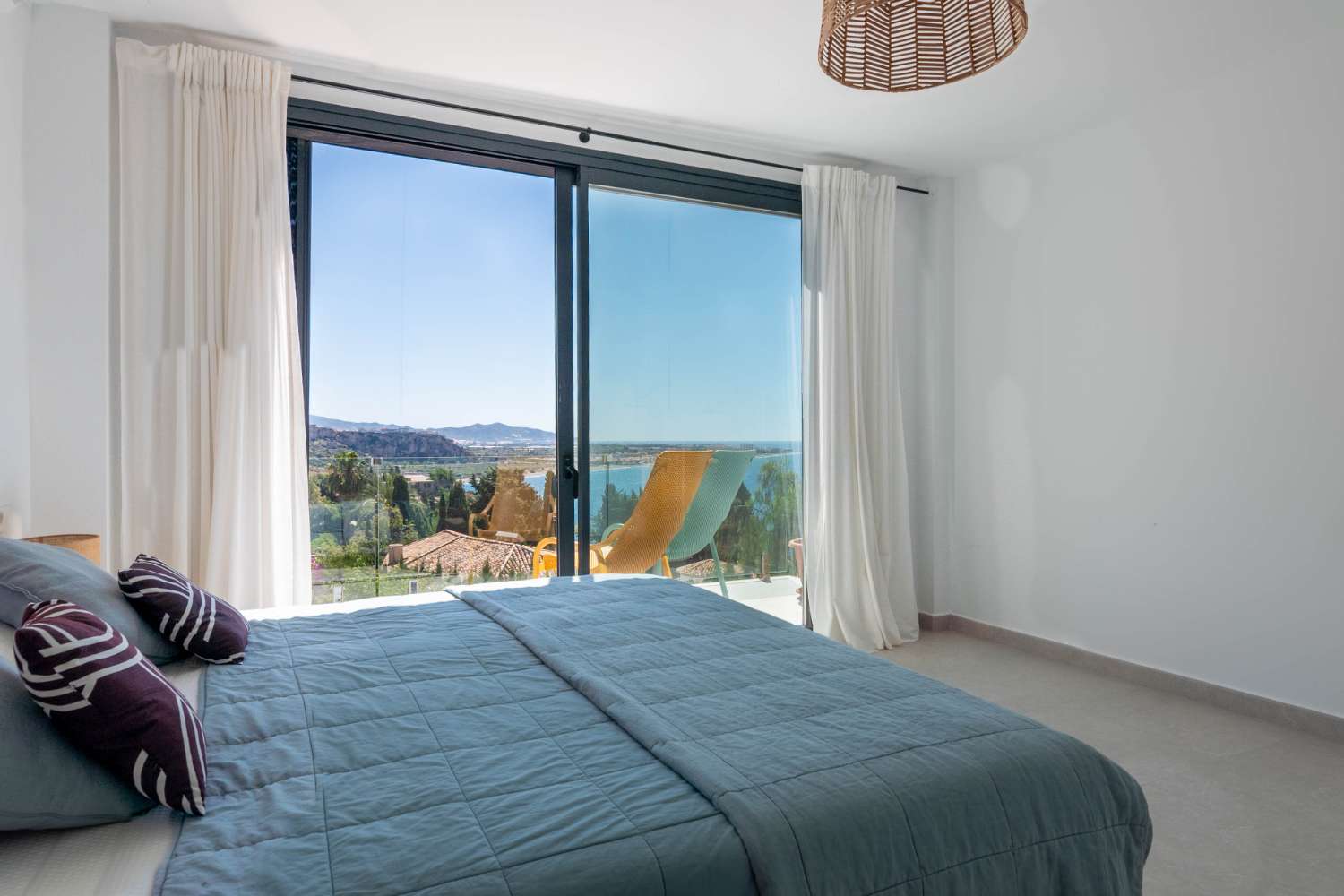 Espectacular villa con vistas al mar en venta