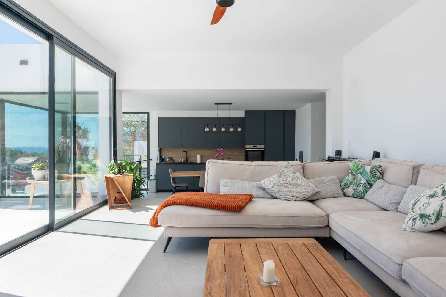 Espectacular villa con vistas al mar en venta