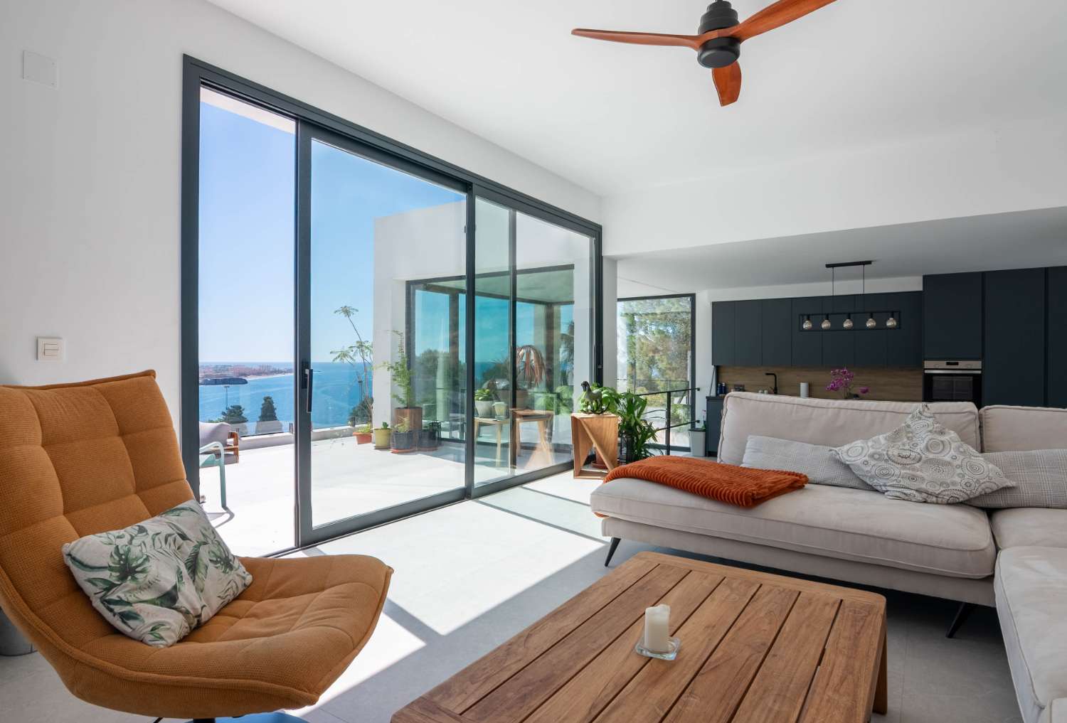 Espectacular villa con vistas al mar en venta