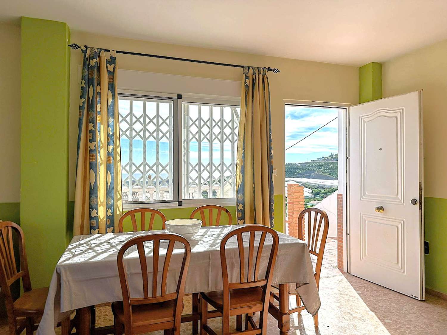 منزل للبيع في Salobreña