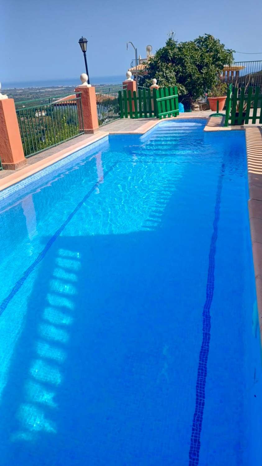 Casa de campo con vistas al mar a 10 minutos de Salobreña