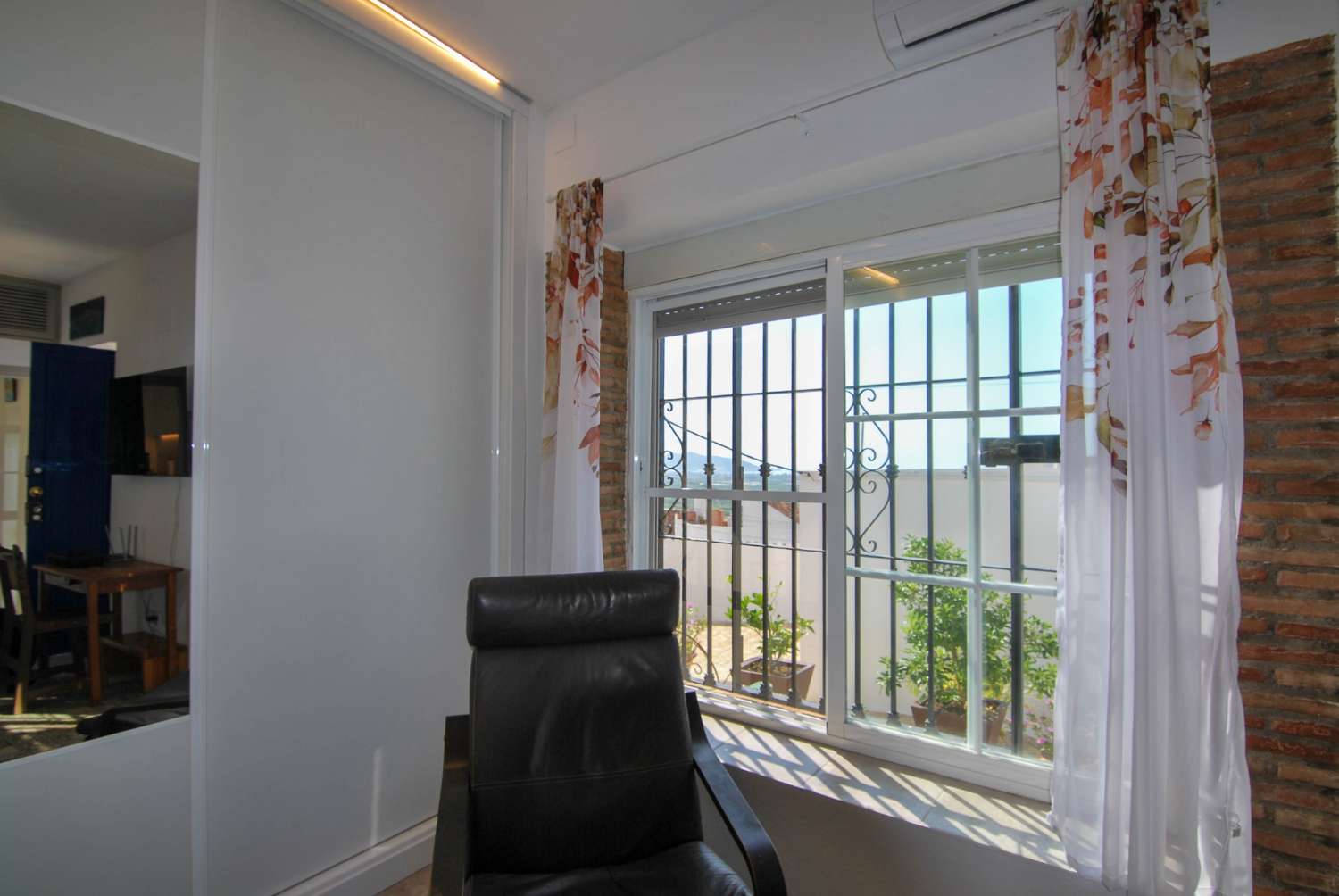 Casa con estudio en venta en Salobreña