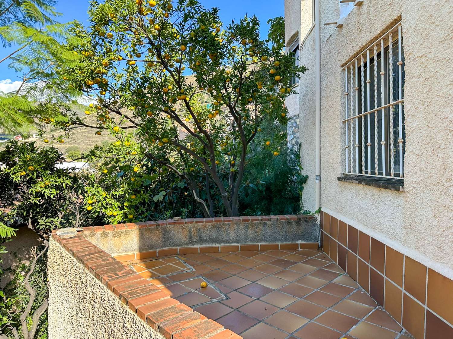 Geräumiges und helles Einfamilienhaus mit Meerblick