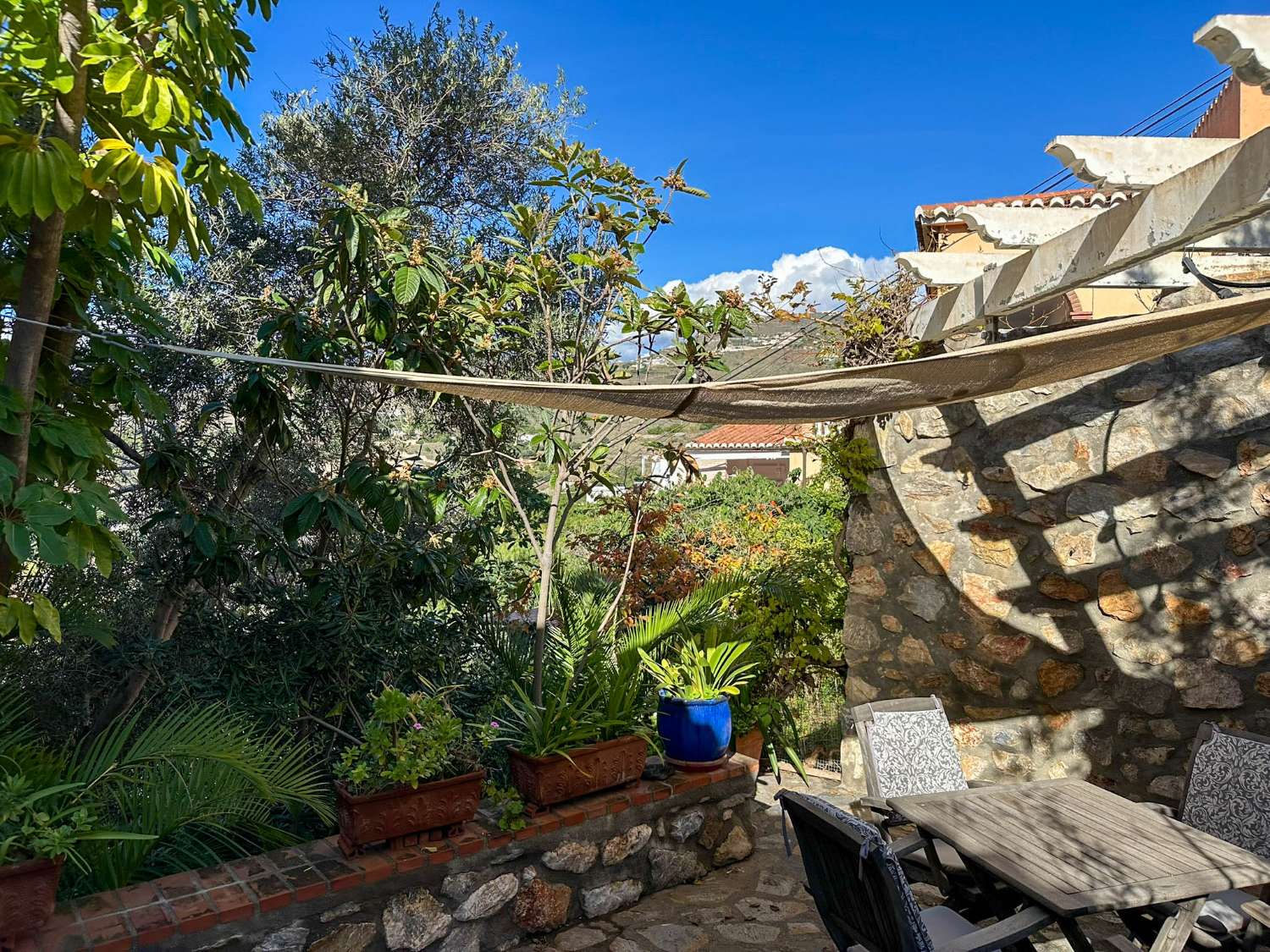 Geräumiges und helles Einfamilienhaus mit Meerblick
