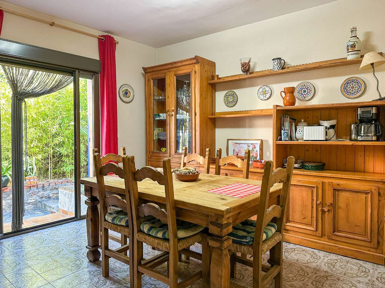 Geräumiges und helles Einfamilienhaus mit Meerblick