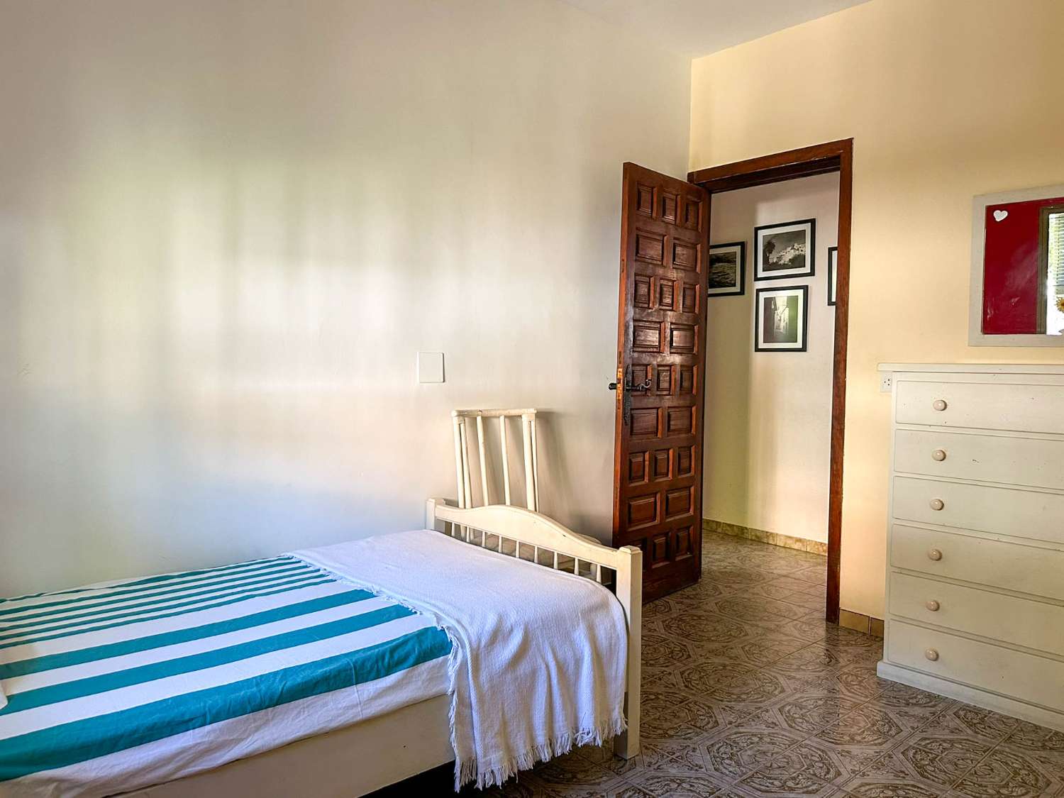 Geräumiges und helles Einfamilienhaus mit Meerblick