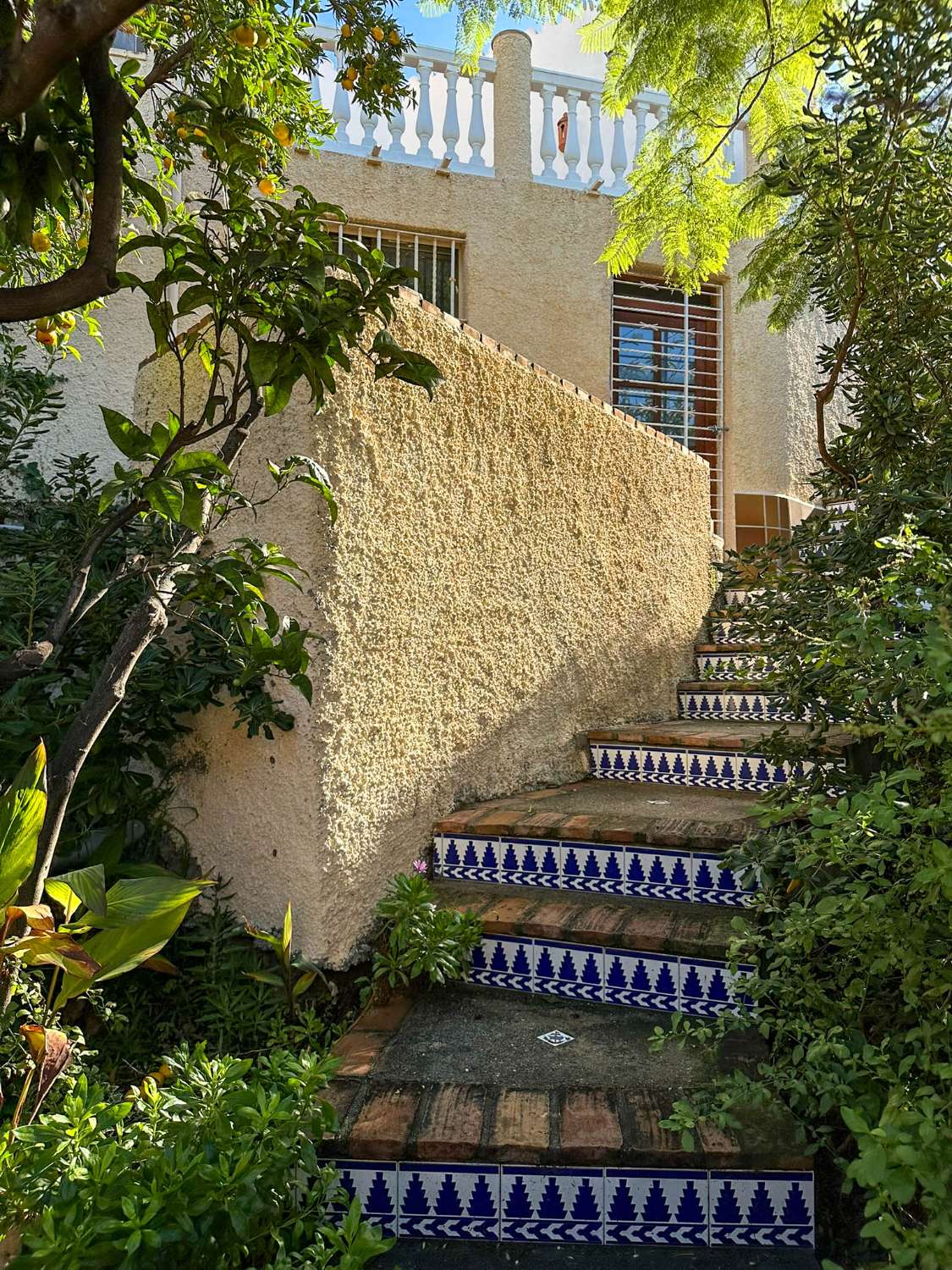 Geräumiges und helles Einfamilienhaus mit Meerblick