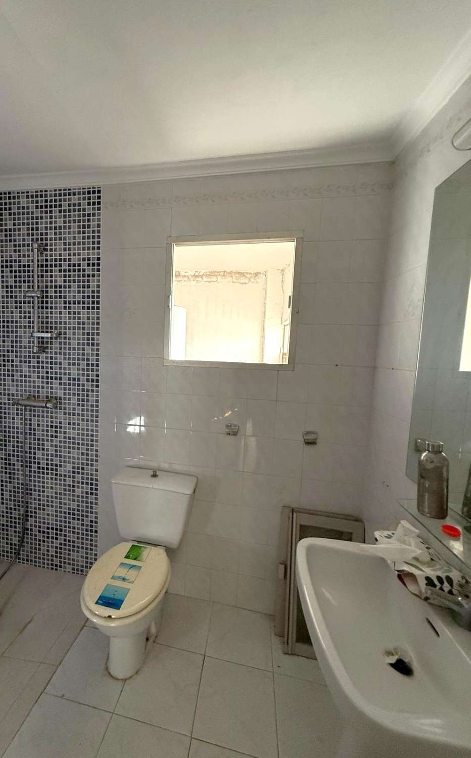 House with garage for sale in Lobres