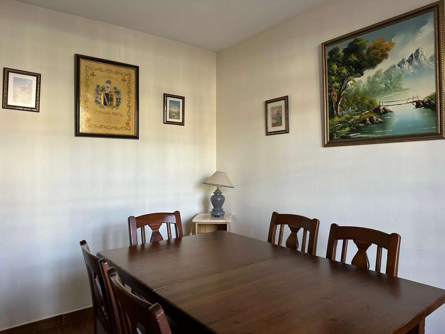 Amplia y luminosa casa adosada en venta en Salobreña