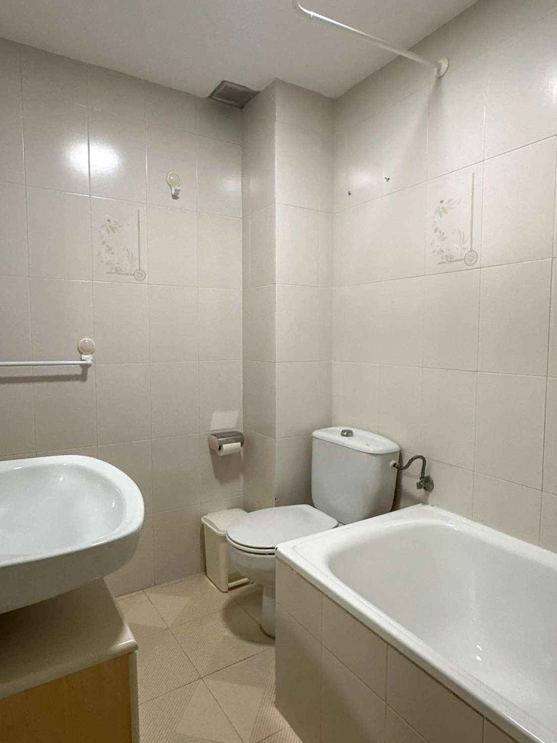 Geräumiges und helles Reihenhaus in Salobreña zu verkaufen