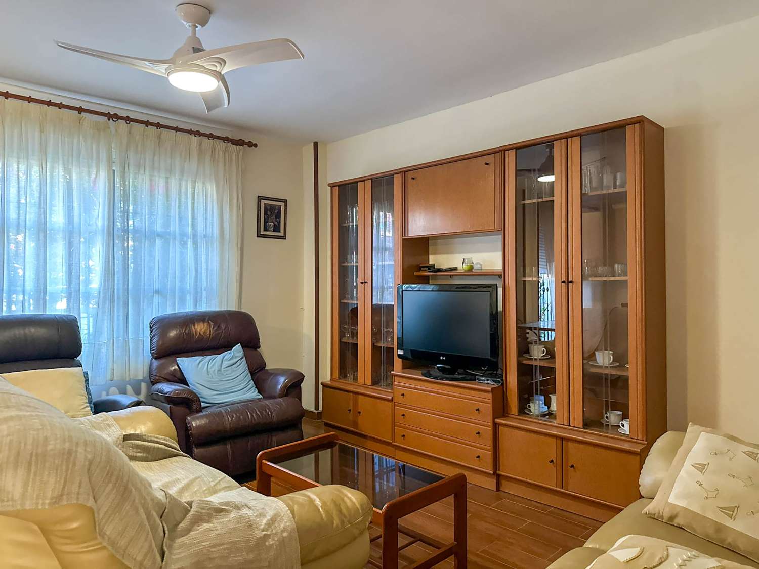 Geräumiges und helles Reihenhaus in Salobreña zu verkaufen