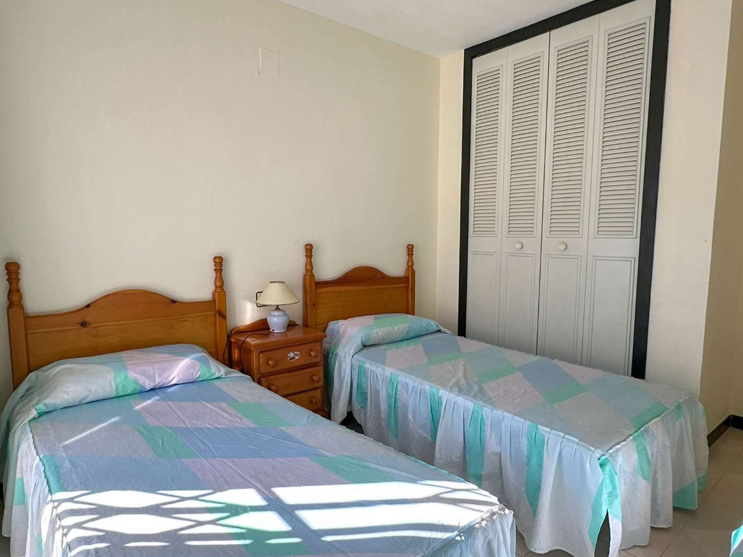 Geräumiges und helles Reihenhaus in Salobreña zu verkaufen