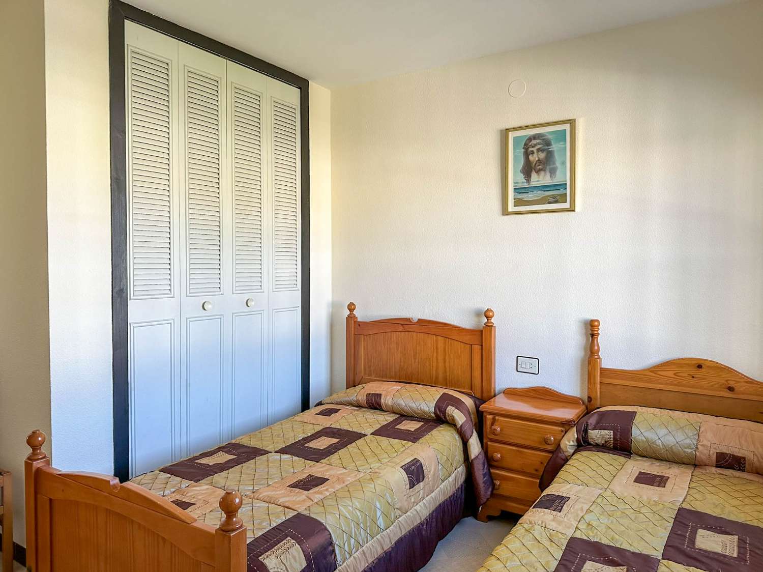 Geräumiges und helles Reihenhaus in Salobreña zu verkaufen