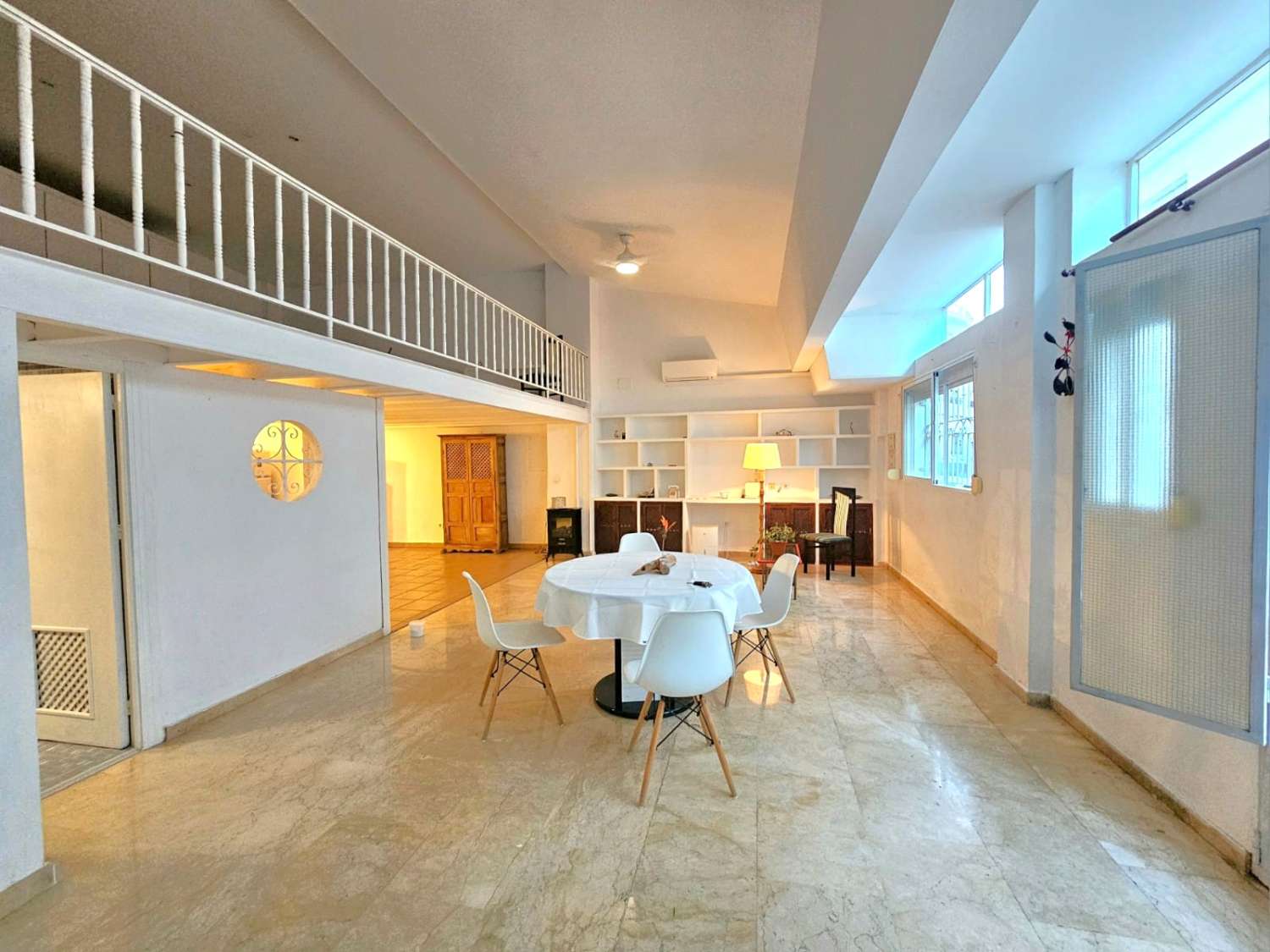 شقة للبيع في Salobreña