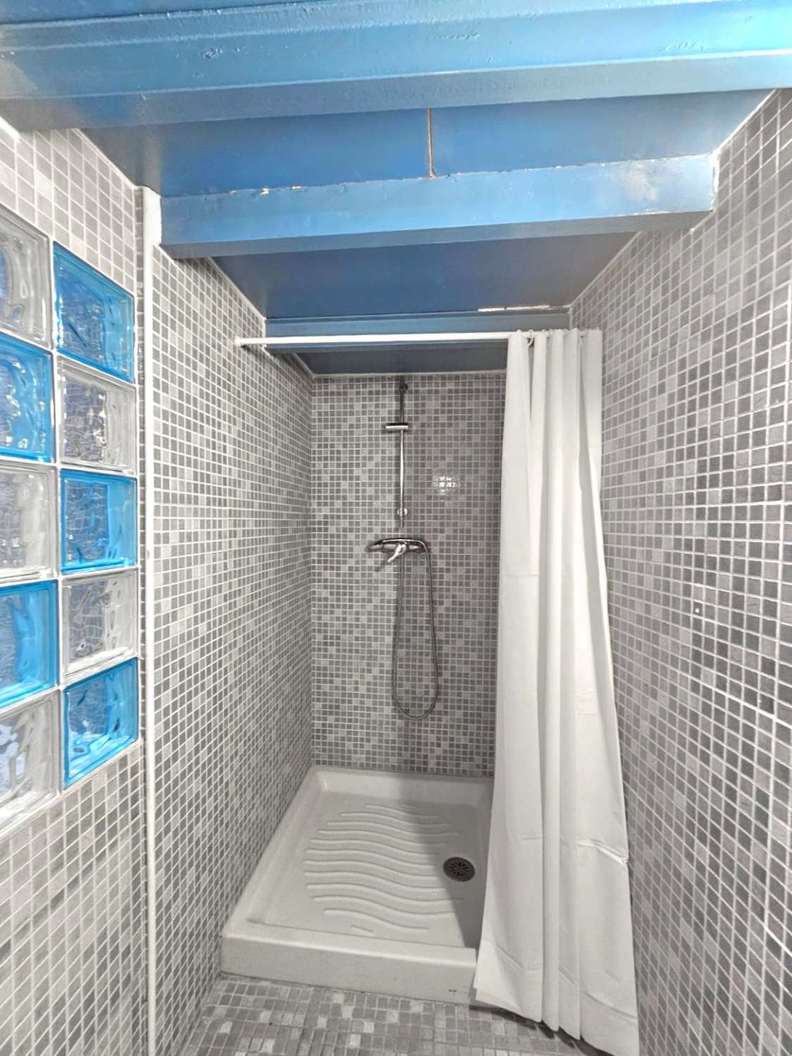 شقة للبيع في Salobreña