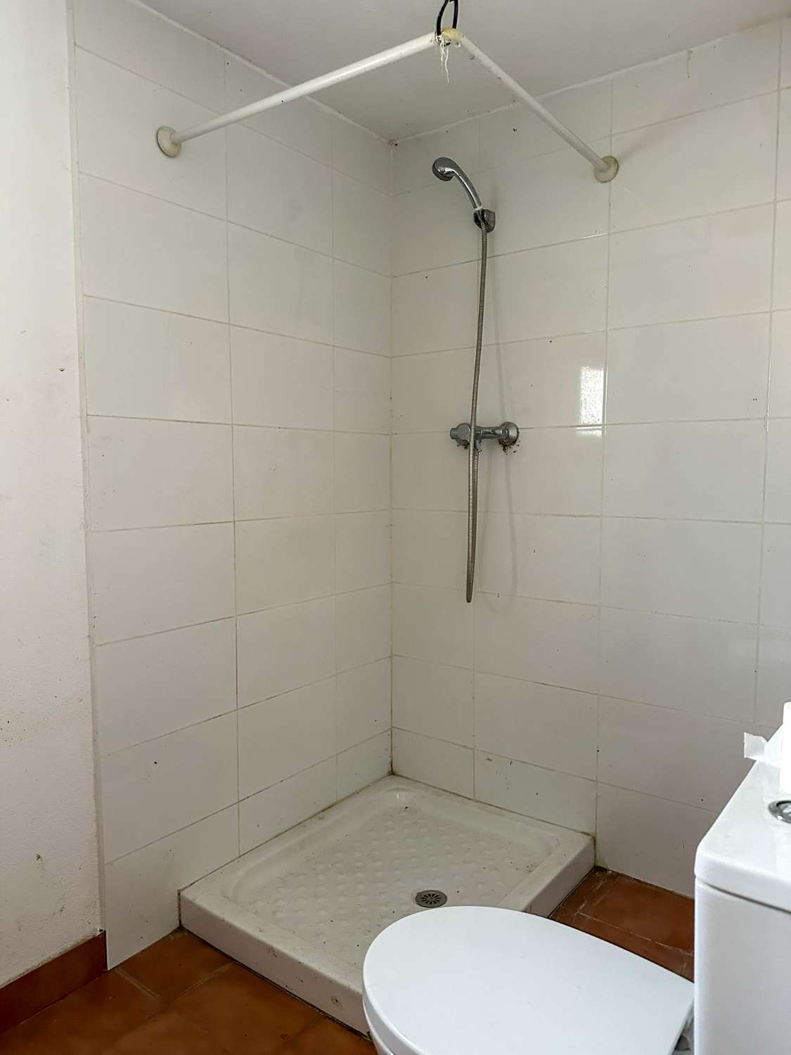 Cortijo con amplio terreno en venta en Salobreña