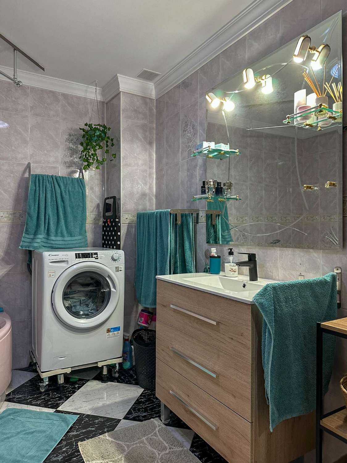 Amplio piso en alquiler en Vélez de Benaudalla