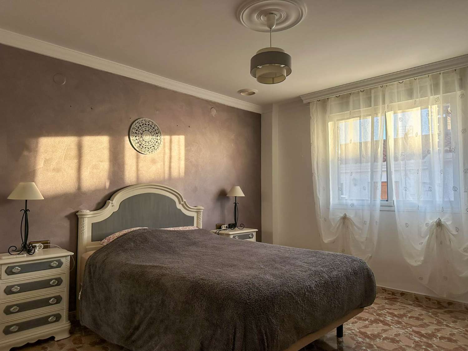 Amplio piso en alquiler en Vélez de Benaudalla