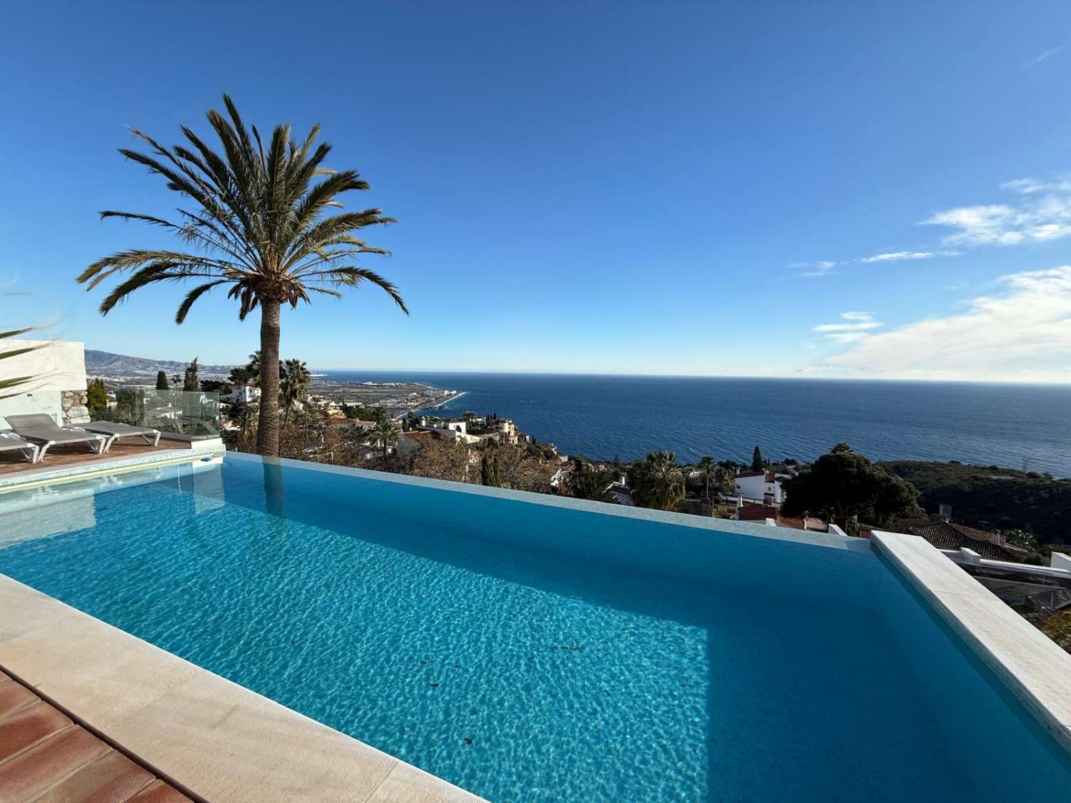 فيلا للبيع في Monte los Almendros - El Pargo - Costa Aguilera (Salobreña)