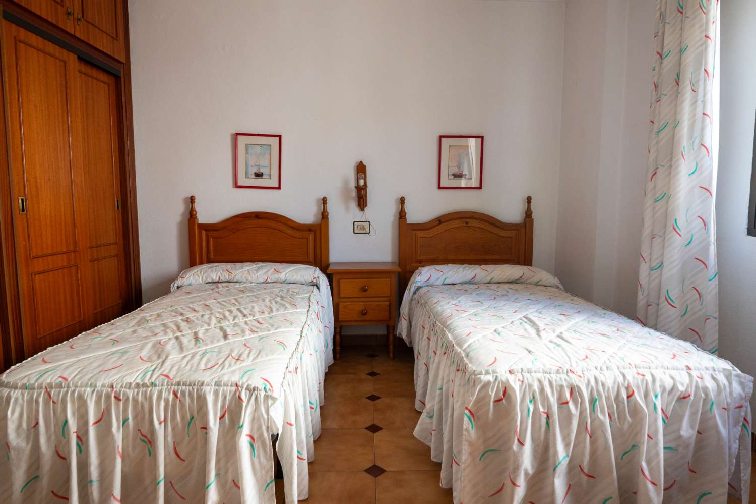 Hostal en venta en el centro de Salobreña