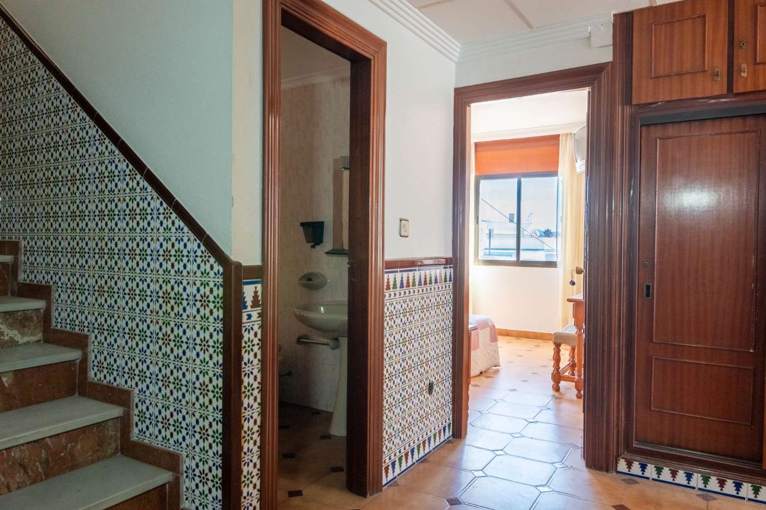 Hostal en venta en el centro de Salobreña