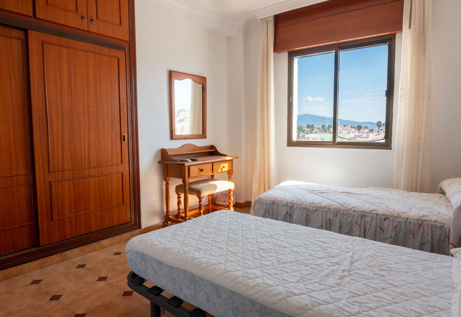 Hostal en venta en el centro de Salobreña