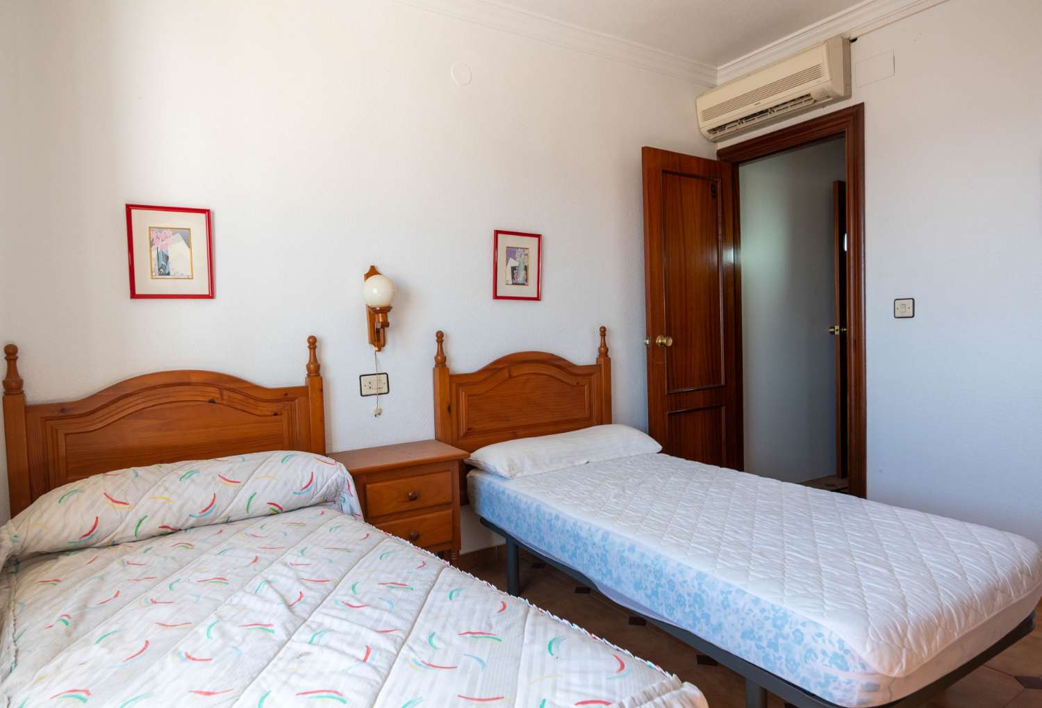 Hostal en venta en el centro de Salobreña