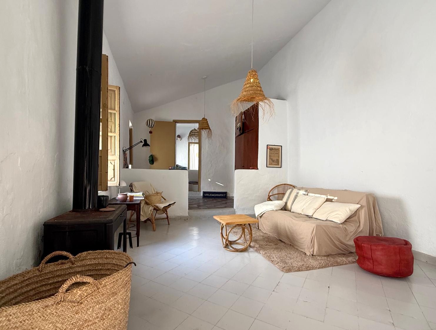 Talo myynnissä La Caleta - La Guardia (Salobreña)