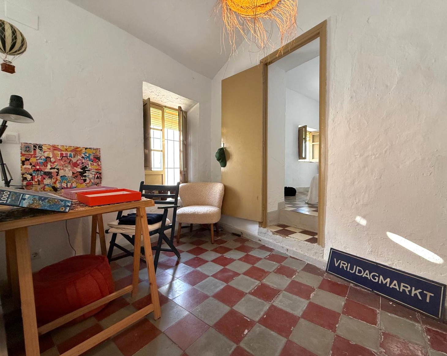 Talo myynnissä La Caleta - La Guardia (Salobreña)