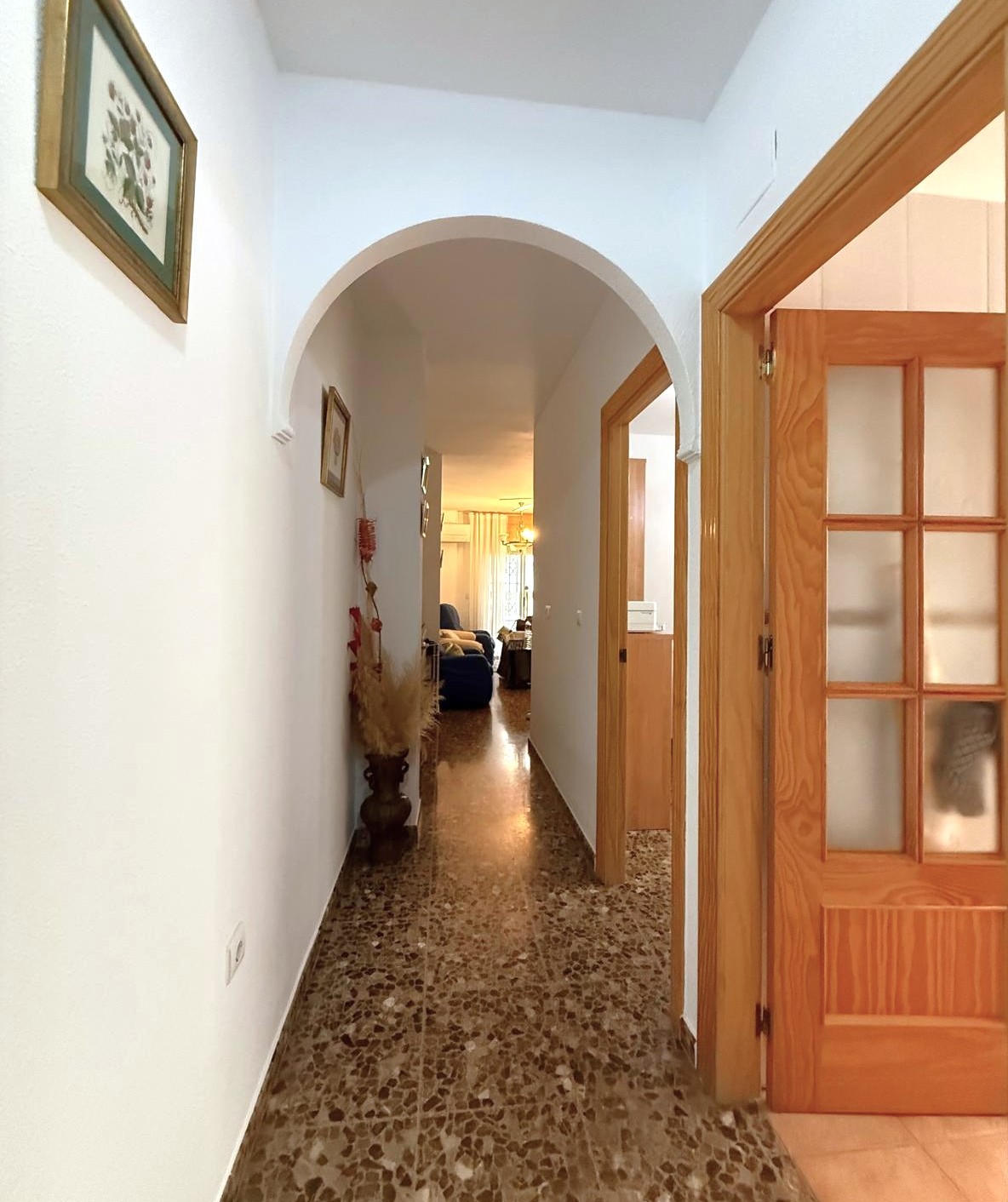 Bajo en venta en el centro de Salobreña