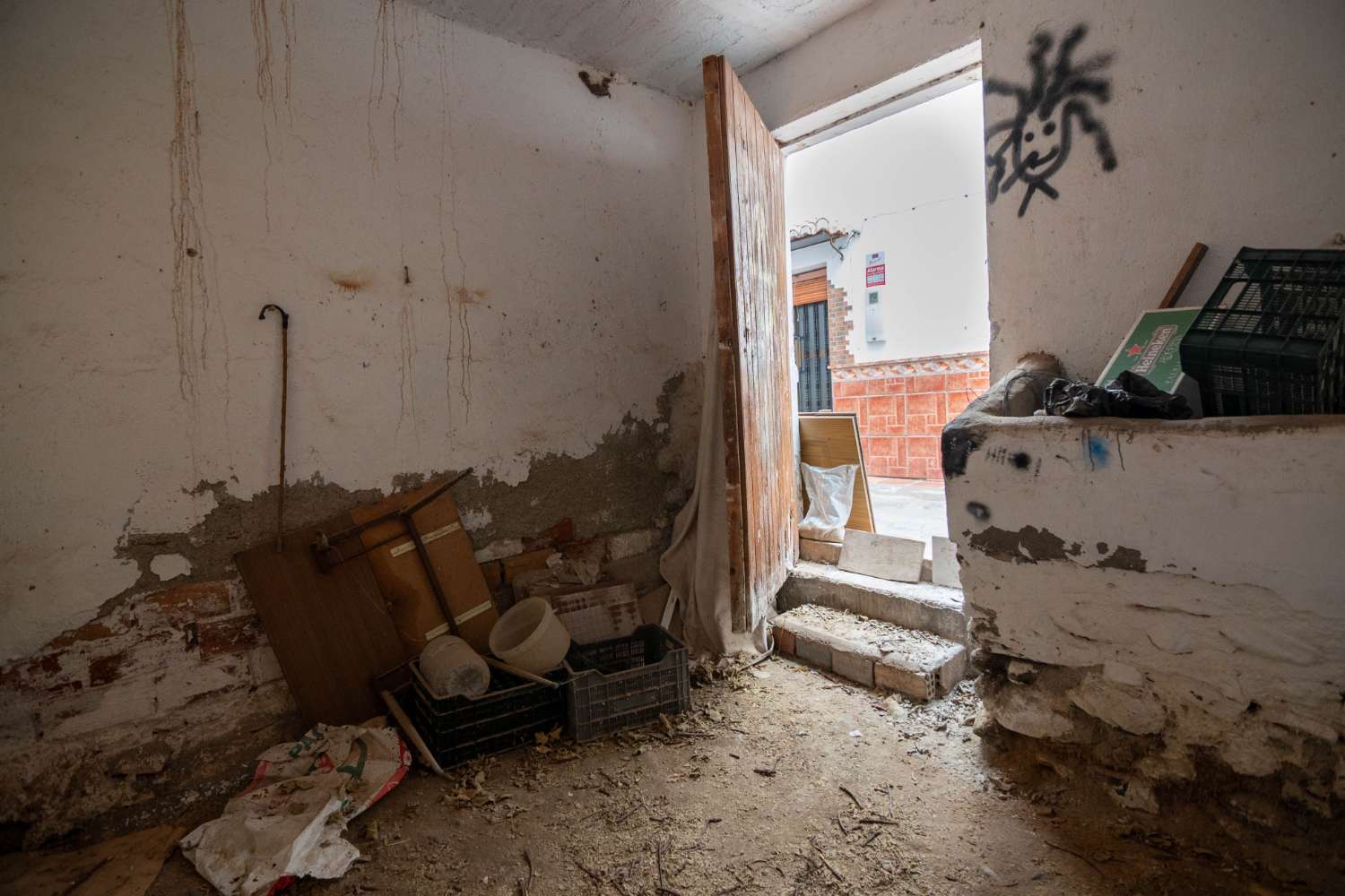 Casa de pueblo a reformar íntegramente en Molvízar