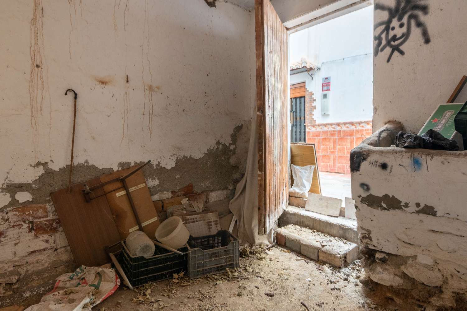 Casa de pueblo a reformar íntegramente en Molvízar