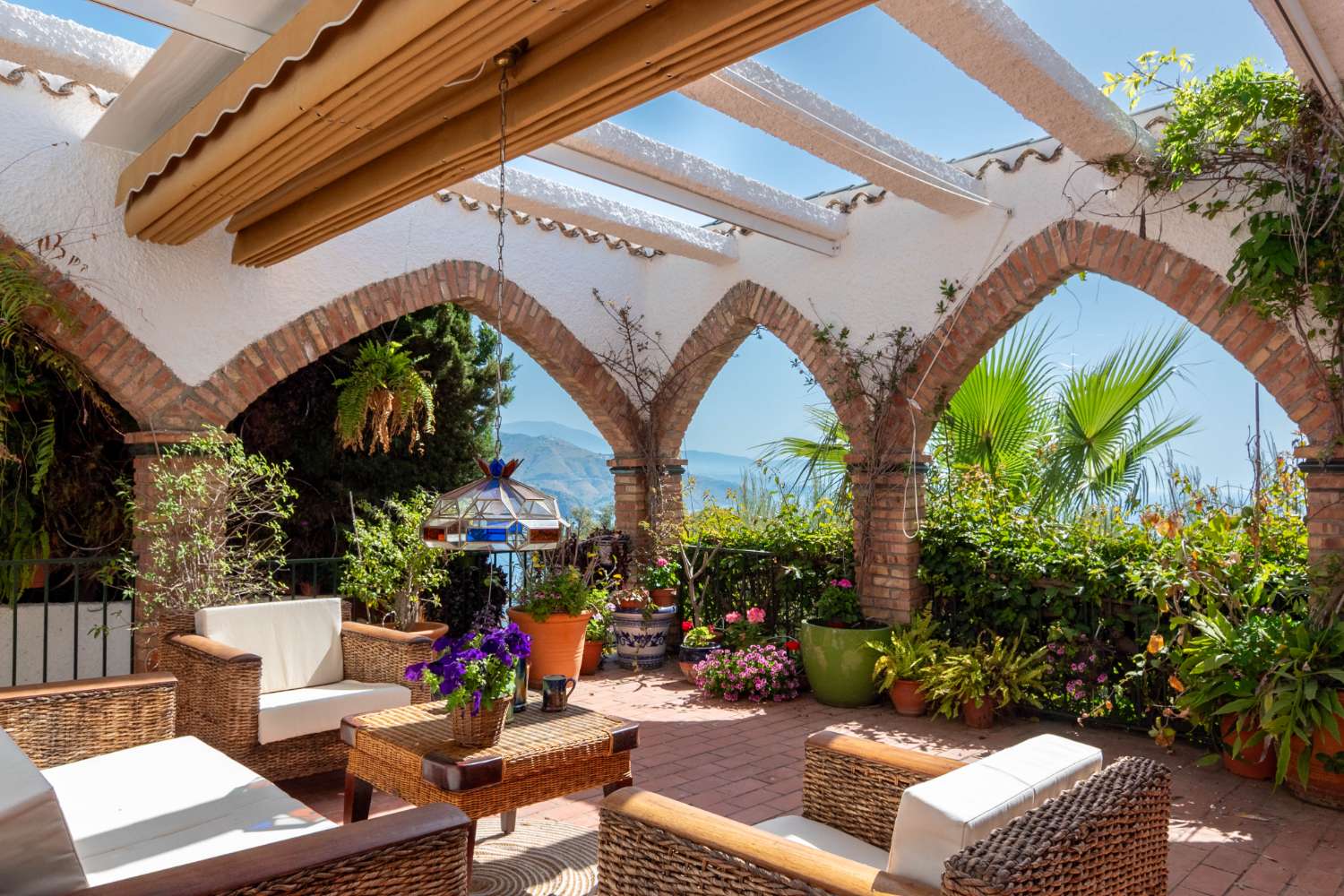 Espectacular villa con vistas al mar en venta