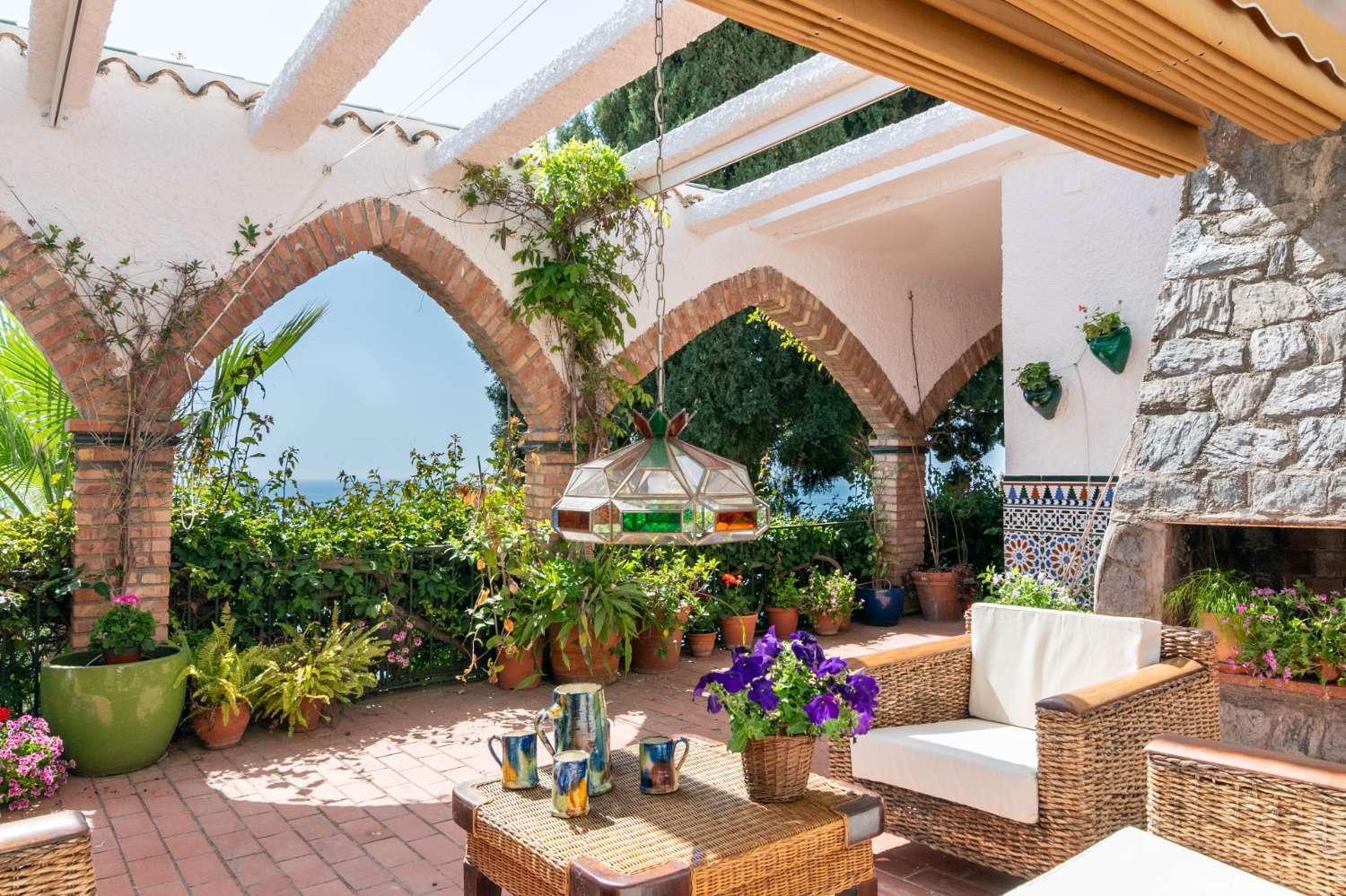 Espectacular villa con vistas al mar en venta