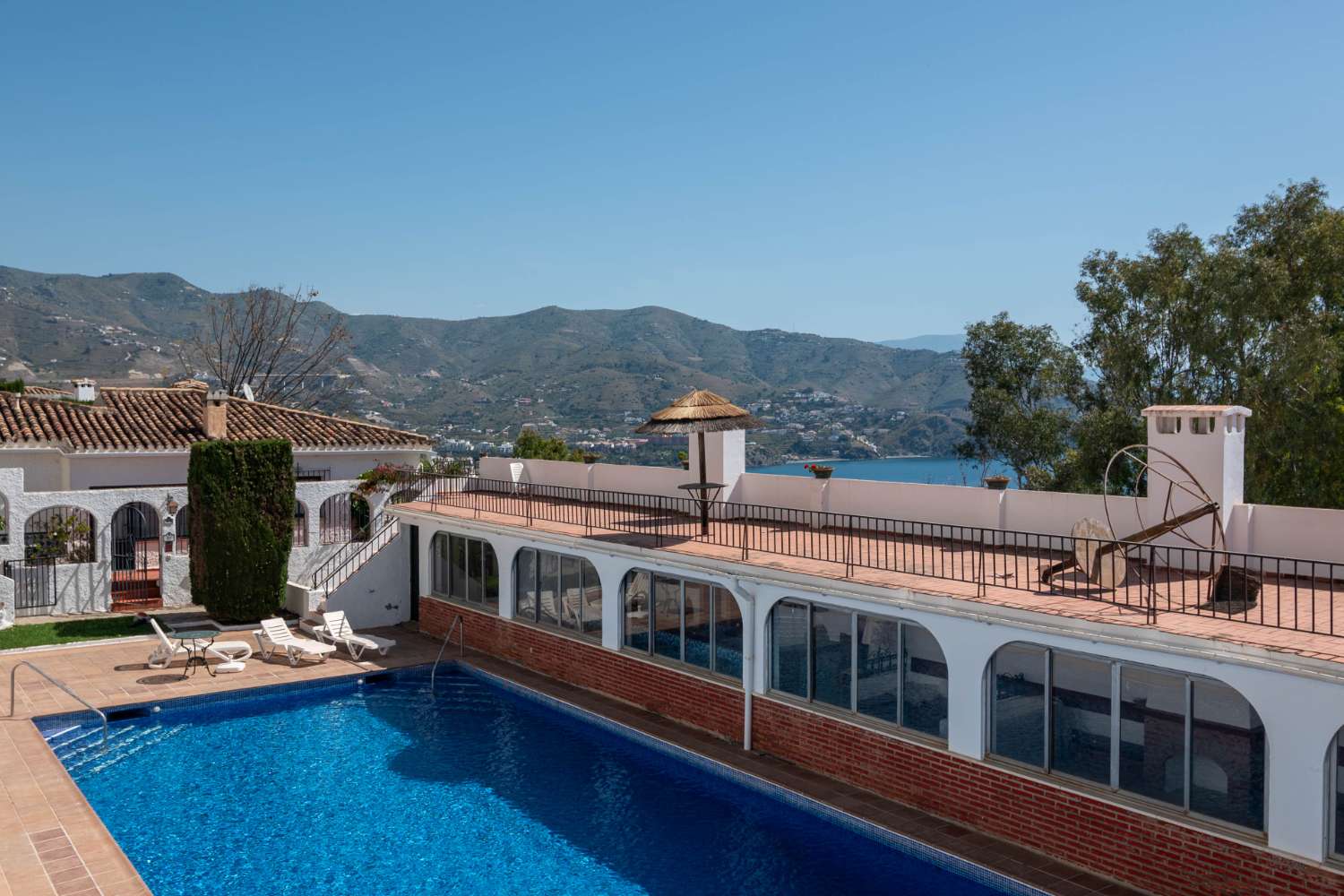 Espectacular villa con vistas al mar en venta