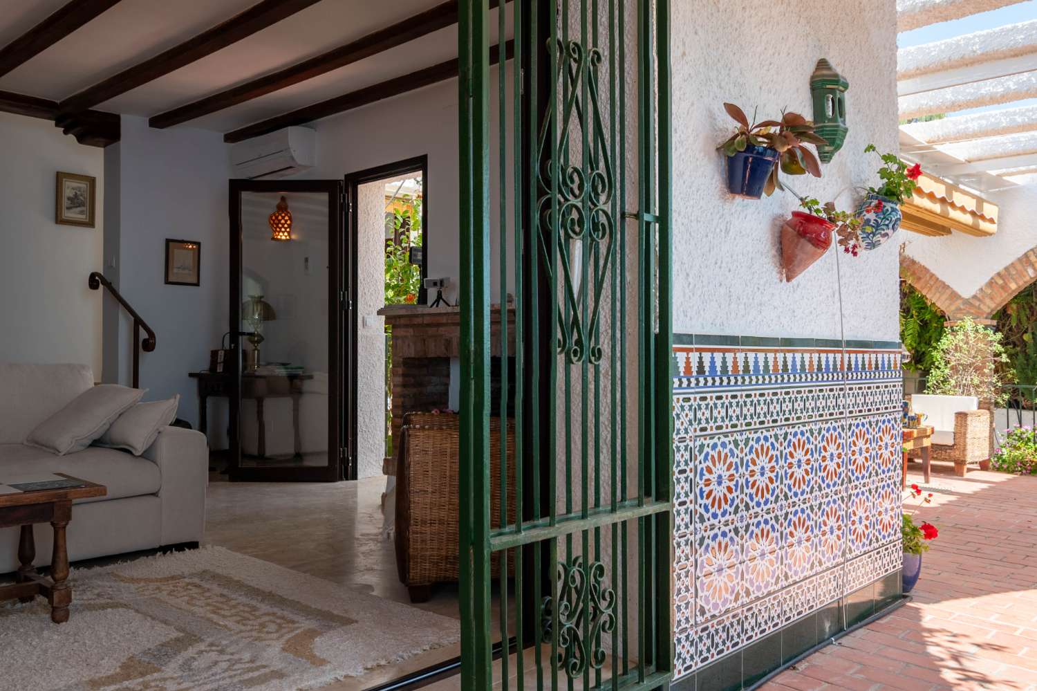 Espectacular villa con vistas al mar en venta