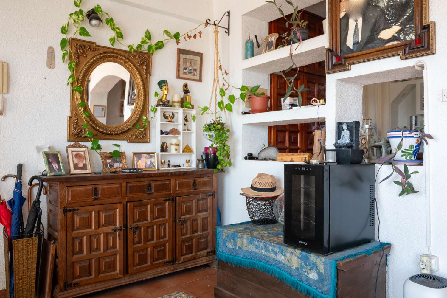 Apartamento con vistas al mar y piscina comunitaria en venta