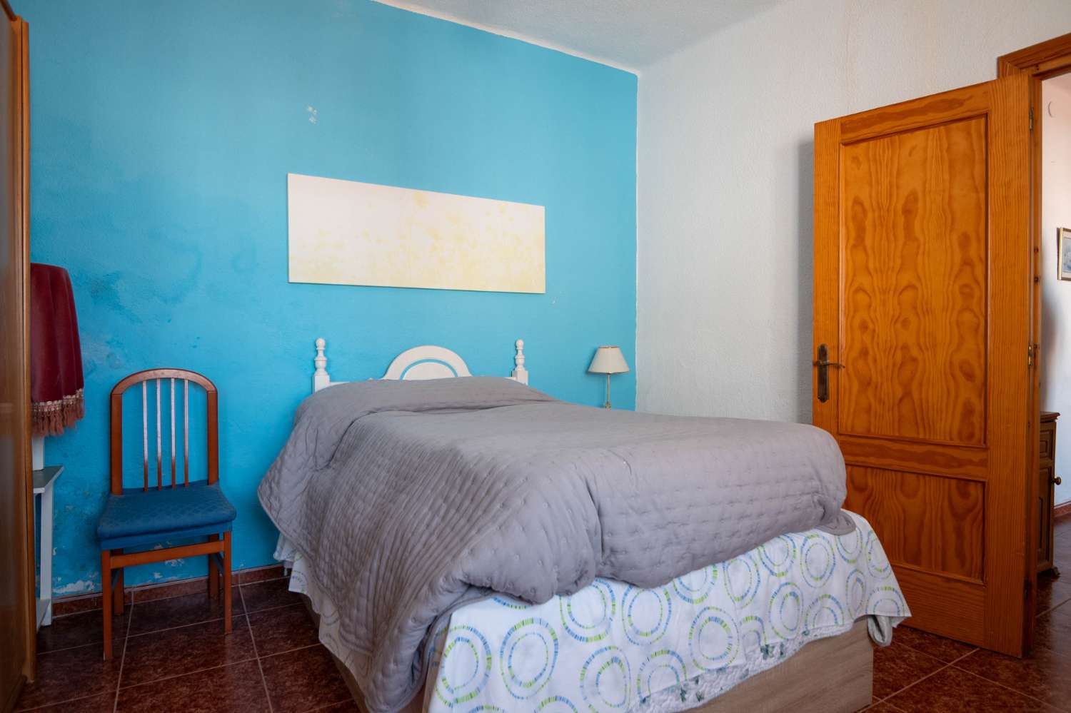 Casa de pueblo con potencial y vistas al mar en Salobreña
