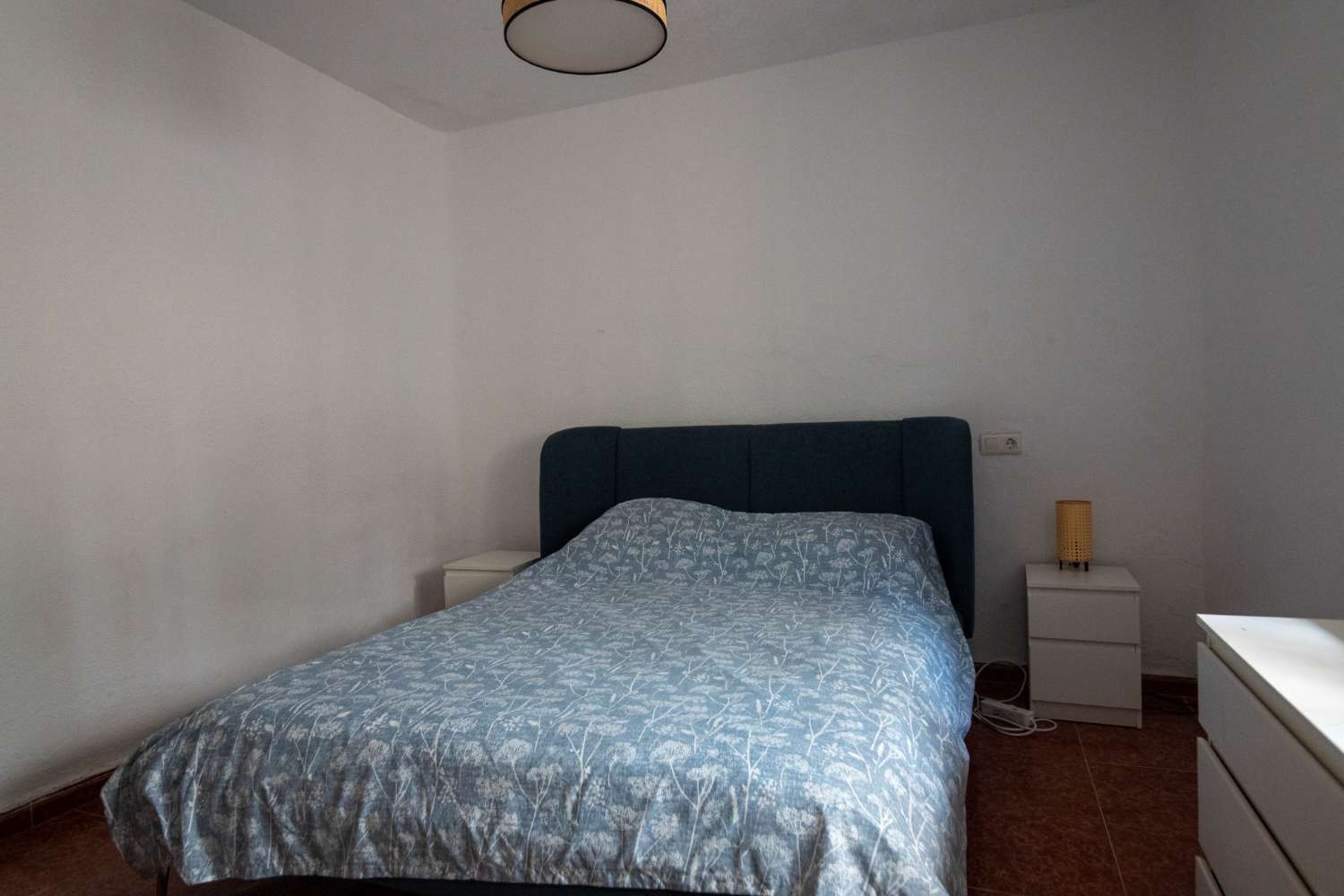 Dorpshuis met terrassen, extra kamer en veel potentieel