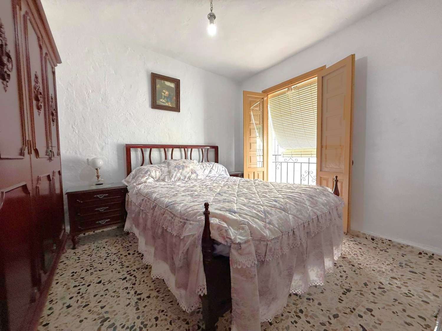 Auténtica casa de pueblo en venta en Jete