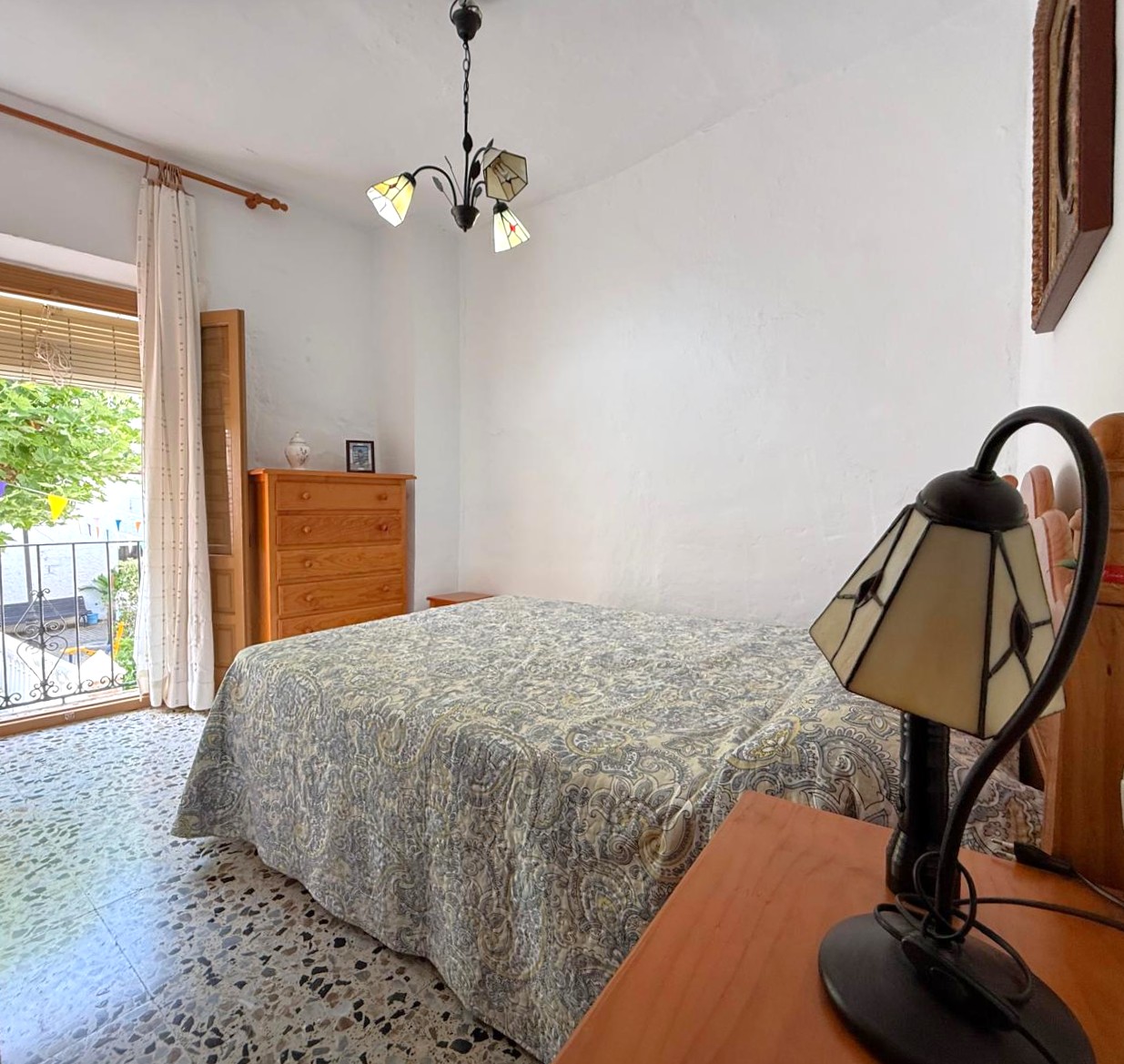 Auténtica casa de pueblo en venta en Jete