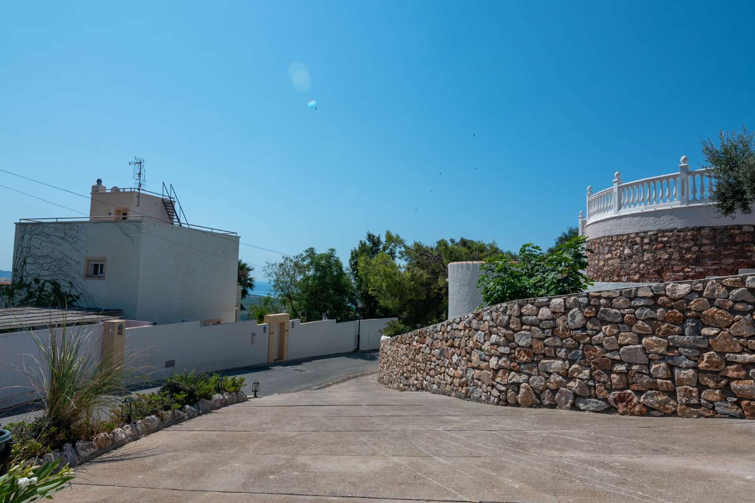 Prachtige, gerenoveerde villa te koop in Salobreña